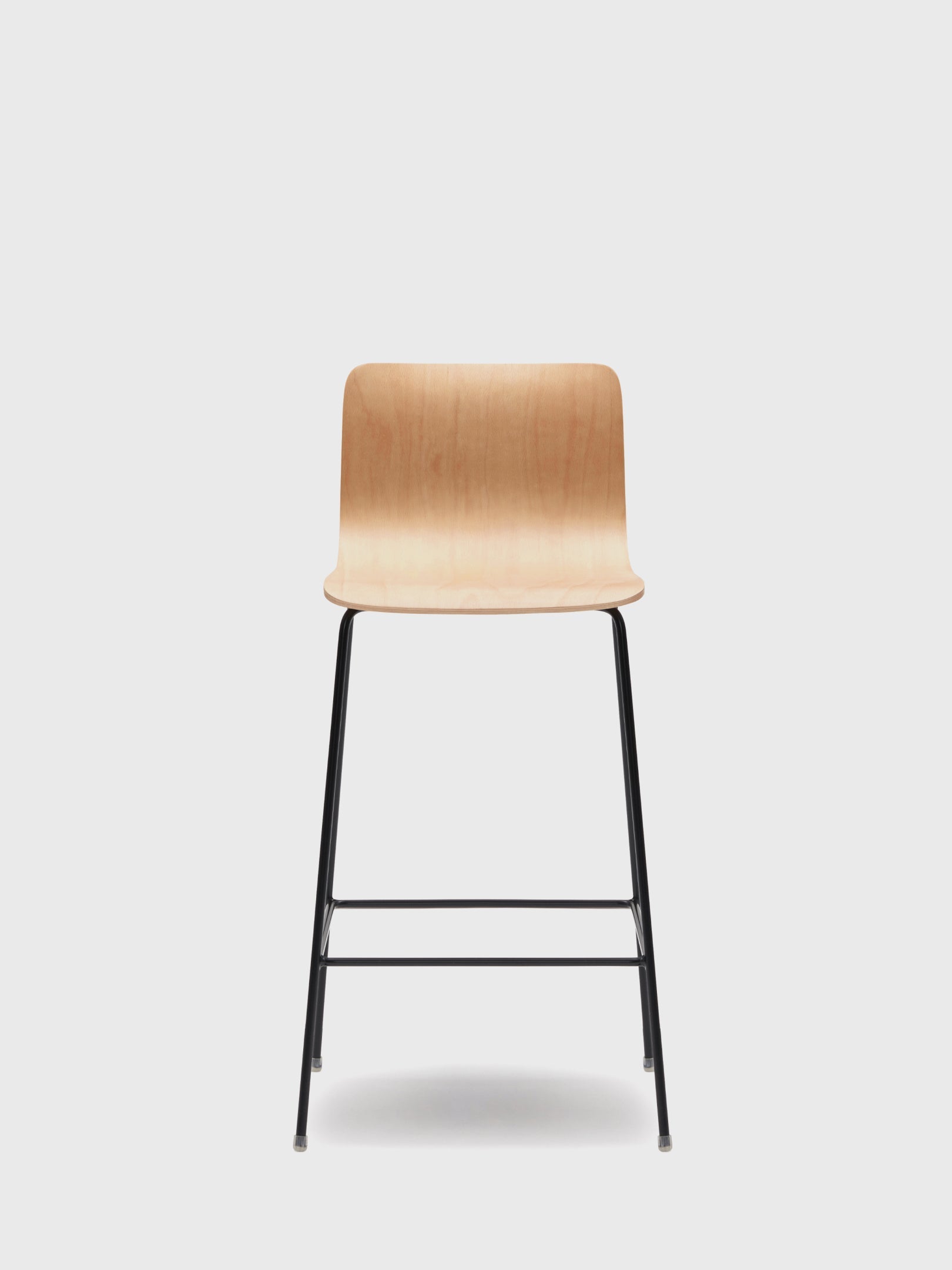 OUI ergonomic bar stool detail