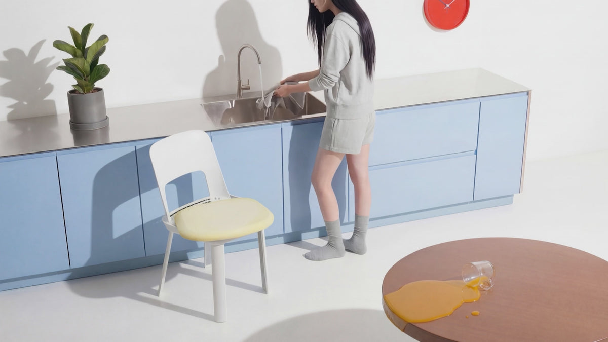 PLIT easy-care dining chair in a contemporary home