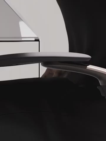 Adjusting the 4D armrest on the SIDIZ T90