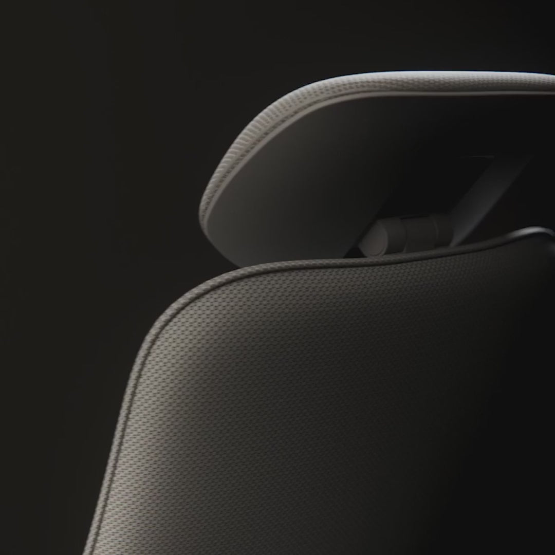 Headrest of the SIDIZ T90 adjusting for height and angle