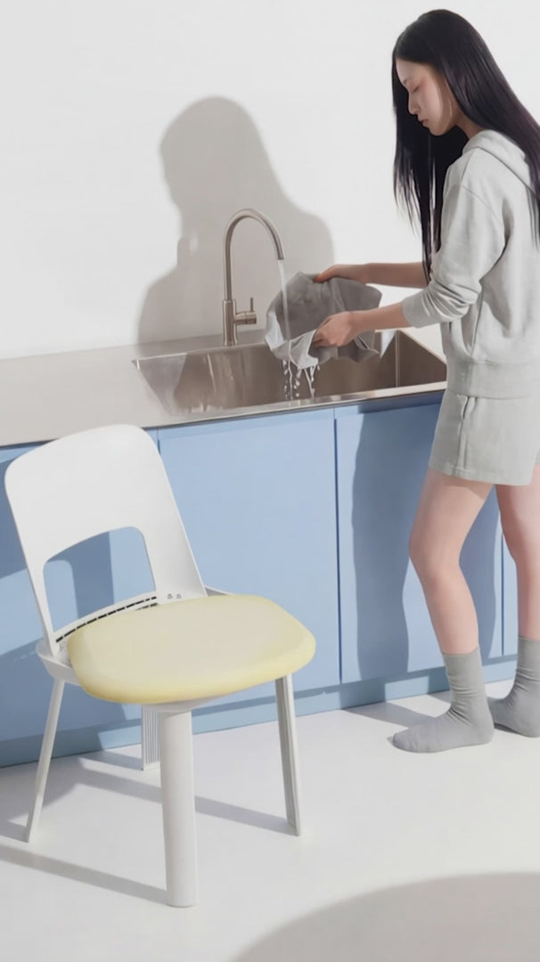 PLIT easy-care dining chair in a contemporary home