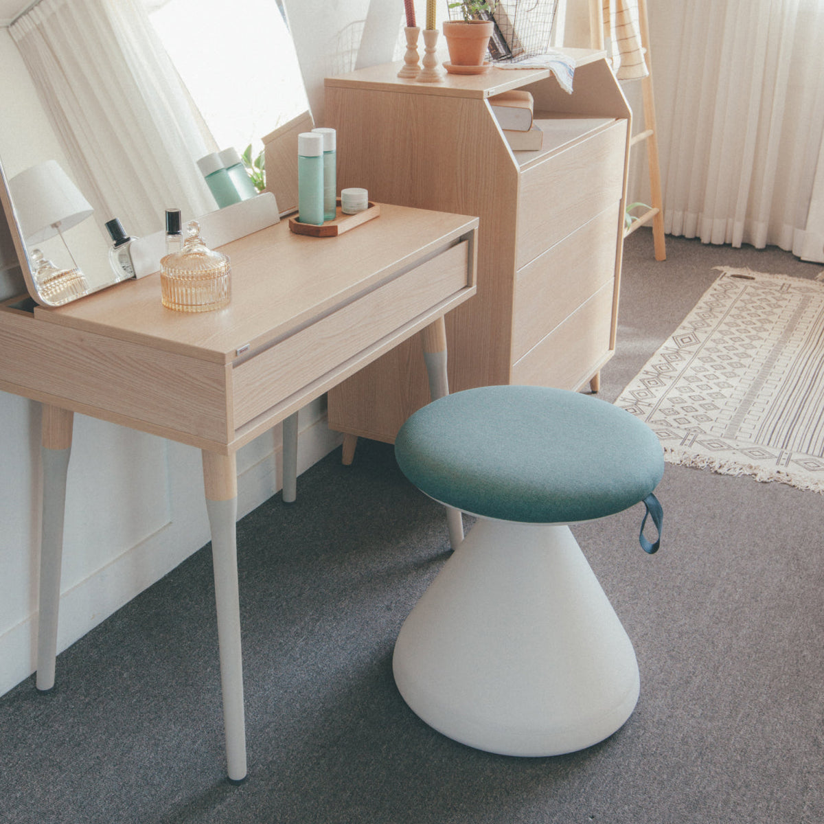 FUNGUS used as a neat dressing-table stool