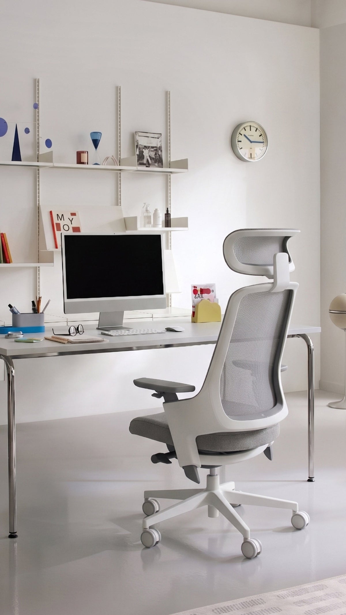GX in a bright home workspace